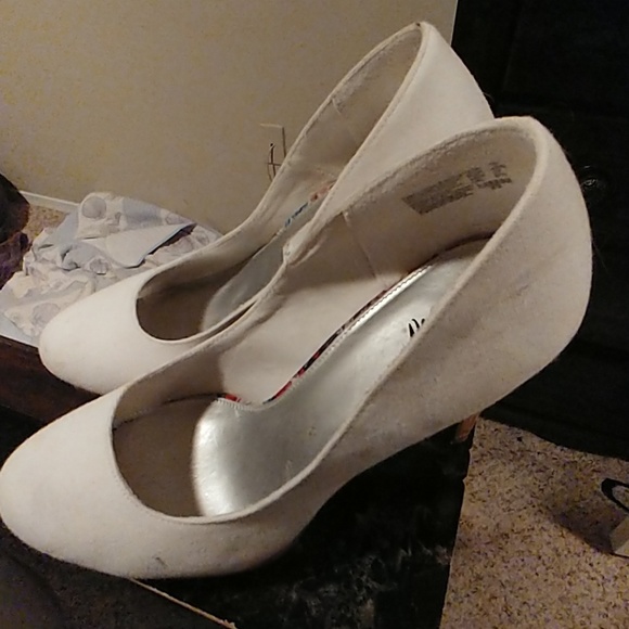 High Heels - Picture 2 of 5